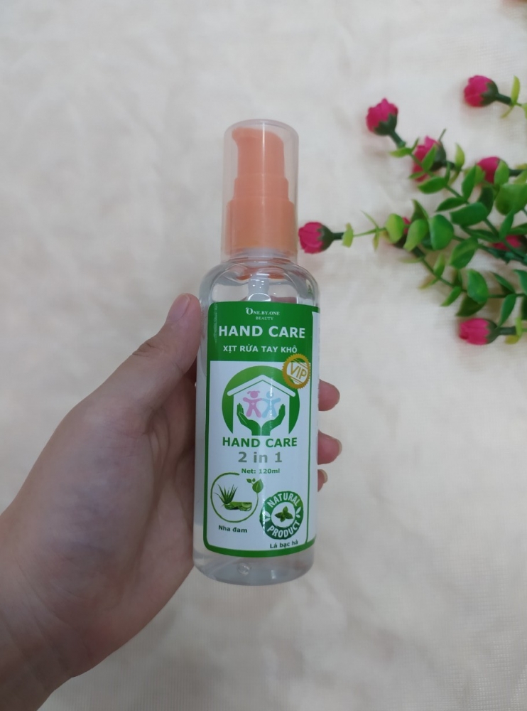 gel rửa tay handcare